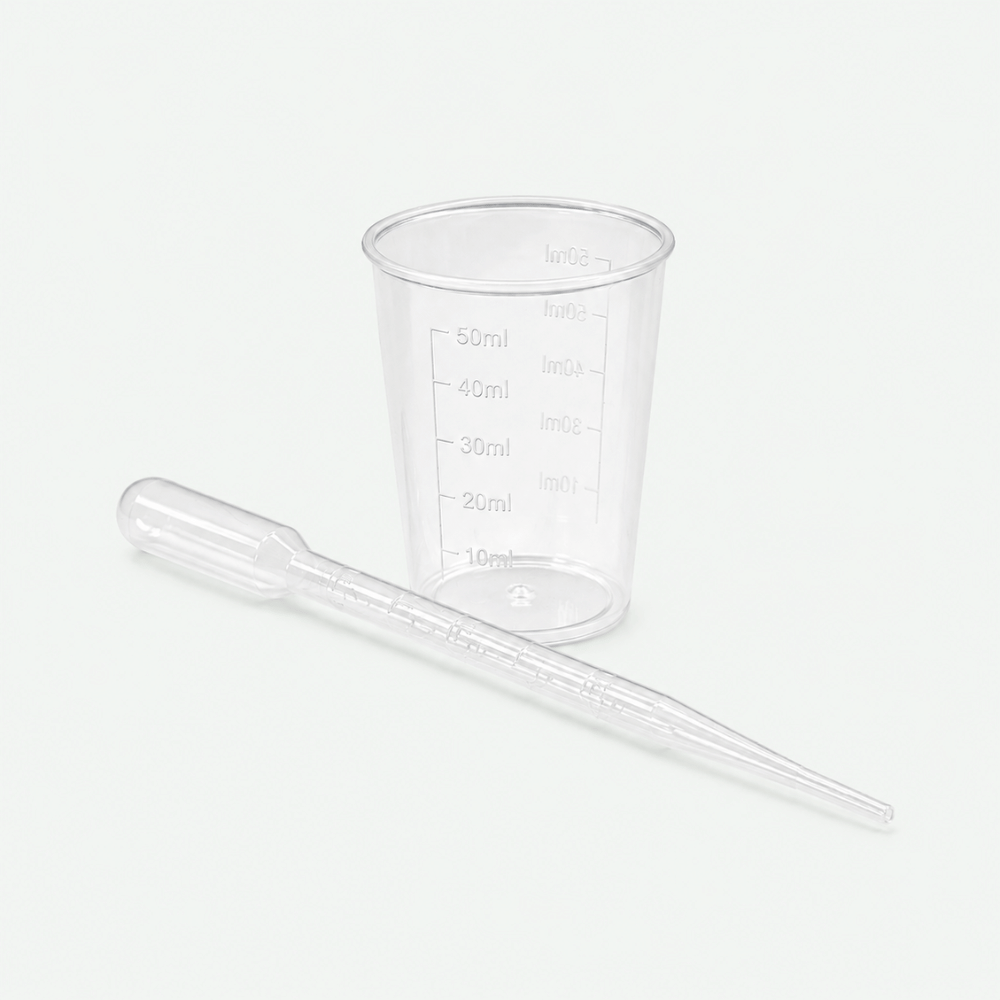 Messbecher und Pipette